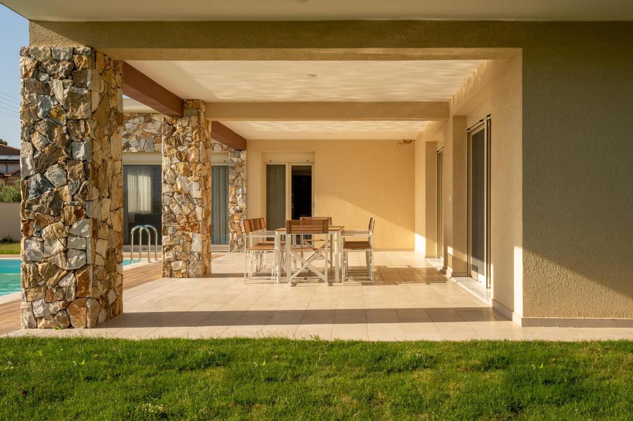Kalisun Exclusive Villas Nea Kallikrateia ภายนอก รูปภาพ
